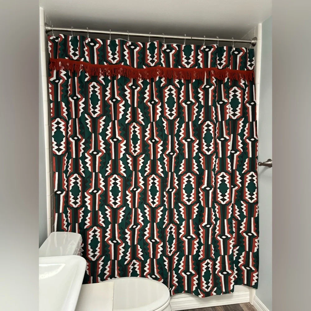 NWOT Opalhouse designed with Jungalow Profil Shower Curtain - Green Geometric